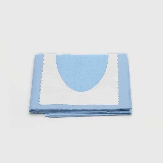 ALLE Pácienskendő steril 11x9cm U kivágással 50x75cm ragasztós 1db